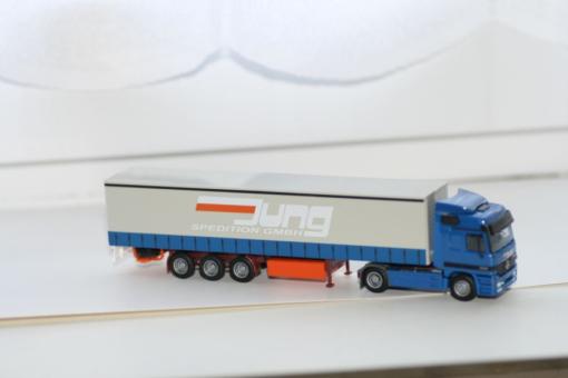 AWM LKW MB Actros MP2 L/Aerop Ga-KSZ Spedition Jung 