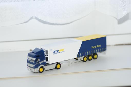 AWM LKW MB SK Eurocab Aerop. Kühl-KSZ CTR Vario Rent 