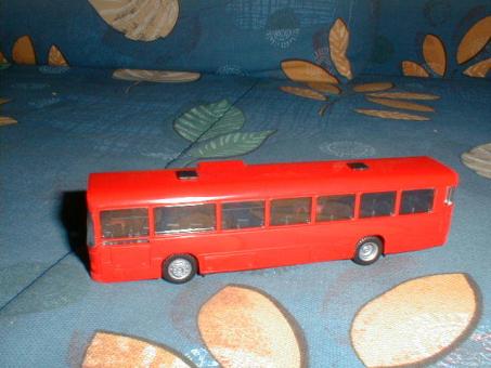 Herpa Stadtbus MAN SÜ 240 neutral rot 