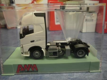 AWM LKW Volvo NEU FH4 XL Glob. SZM weiß 