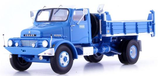 AutoCult 1:43 Praga S5T S3 \"Tuning design\" 1969 -1972 blau 90161 