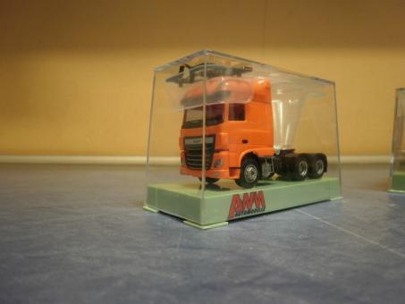 AWM LKW DAF 106 XF SSC/Aerop. SZM 3achs orange 9049.51 