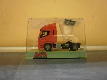 AWM LKW Iveco HiWay XP Aerop. SZM orangerot 