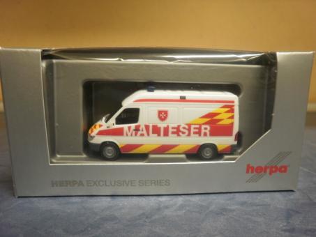 Herpa MB Sprinter 06 Halbbus Malteser Wien 