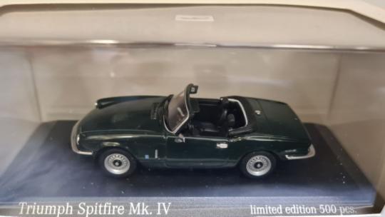 Minichamps 1:43 TRIUMPH SPITFIRE MKIV - 1972 - dunkelgrün 