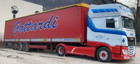 Herpa LKW DAF 106 XF Aerop. SSC PrSZ Gottardi 