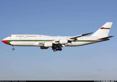 Hogan Wings 1:200 Boeing 747-8 Royal Flight of Oman 