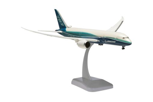 Hogan Wings 1:200 Boeing 787-8 no gear 