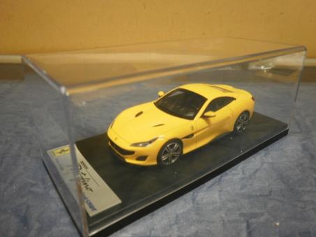 Looksmart 1:43 Ferrari Portofino - giallo modena 