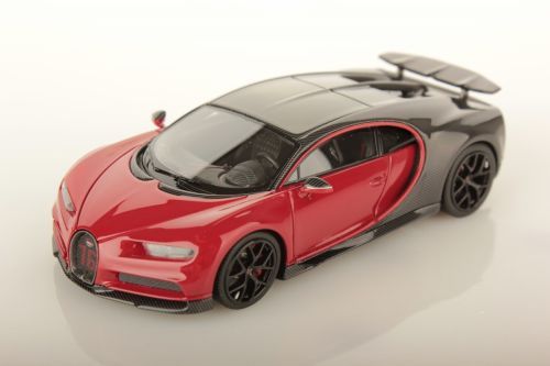Looksmart 1:43 Bugatti Chiron Sport grey carbon/italian red 