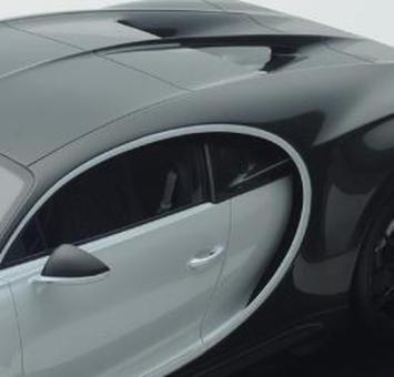 Looksmart 1:43 Bugatti Chiron Sport grey carbon with gris rafale frame 