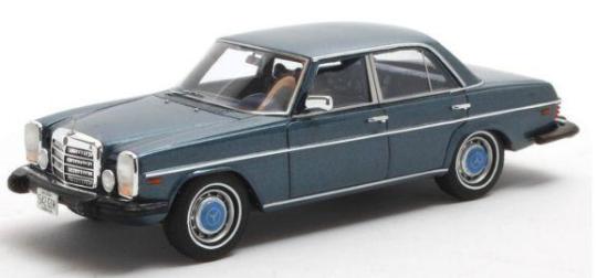 Matrix 1:43 Mercedes-Benz 300D US version (1976) - blue 