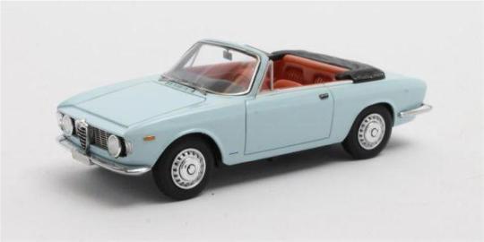 Matrix 1:43 Alfa Romeo Giulia GTC Cabrio 64 - blue 