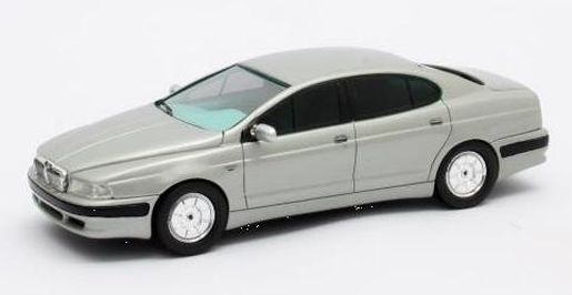 Matrix 1:43 Jaguar V12 Kensington Italdesign concept silver 1990 