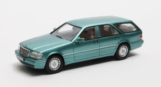 Matrix 1:43 Mercedes Binz/Cadform S140T - 1994 - blue 