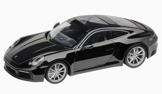 Minichamps 1:18 Porsche 911 (992) Carerra 4S - black 