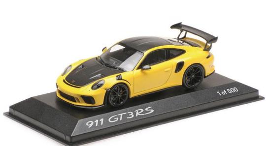 Minichamps 1:43 Porsche 991 GT3 RS Weissach-Packet - racing yellow 