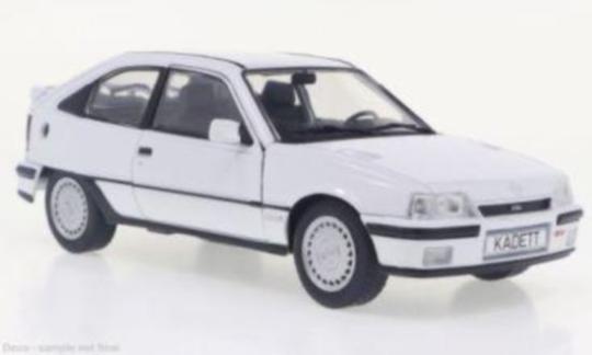White Box 1:24 Opel Kadett E GSI (1985) - white 