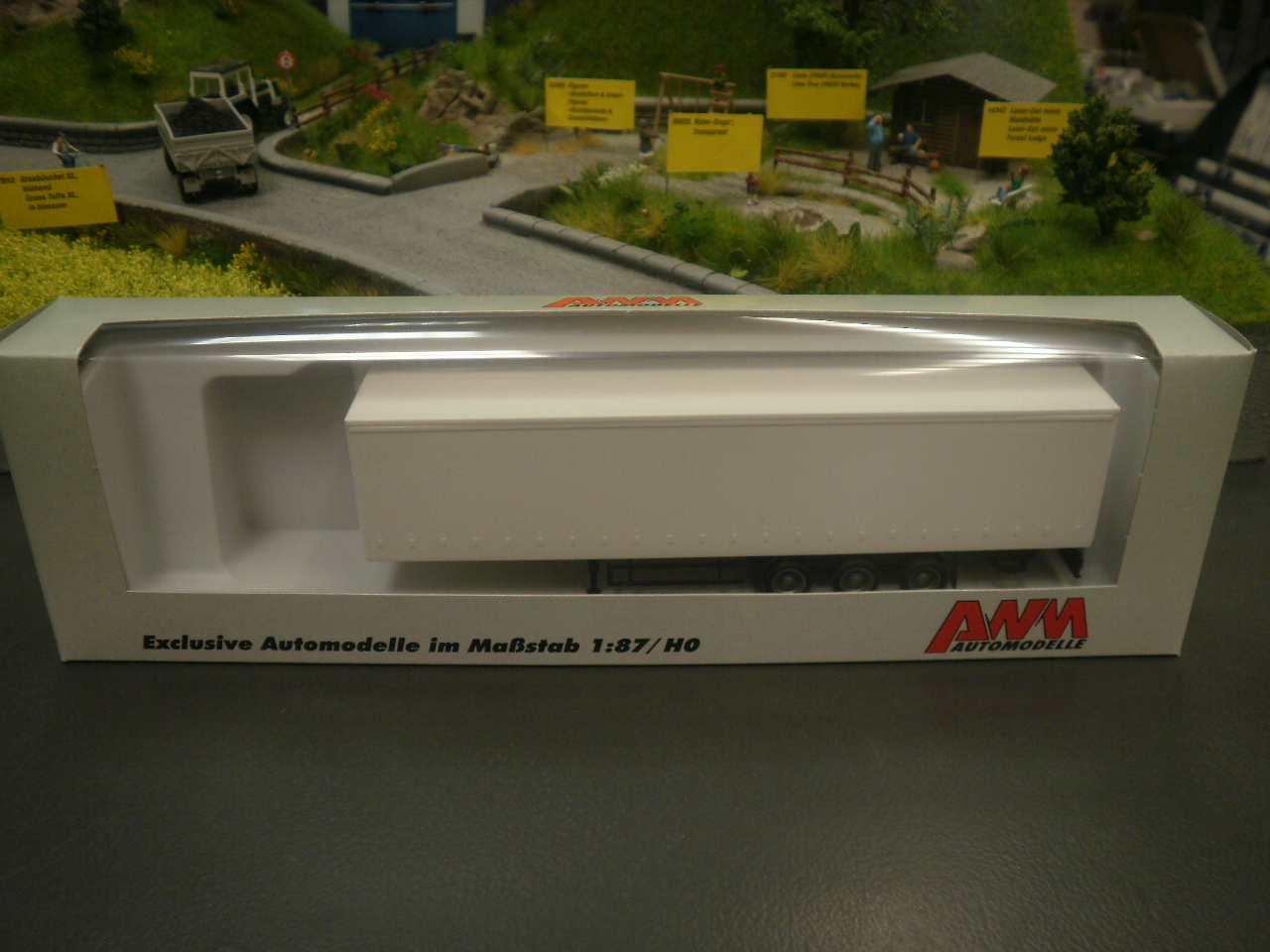 AWM SZ 40/' Cont-SZ Containerauflieger braun